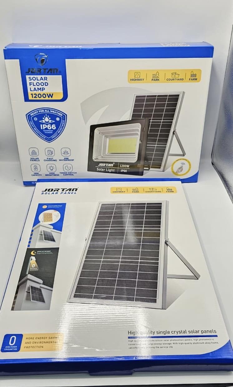 كشاف 1200 واط